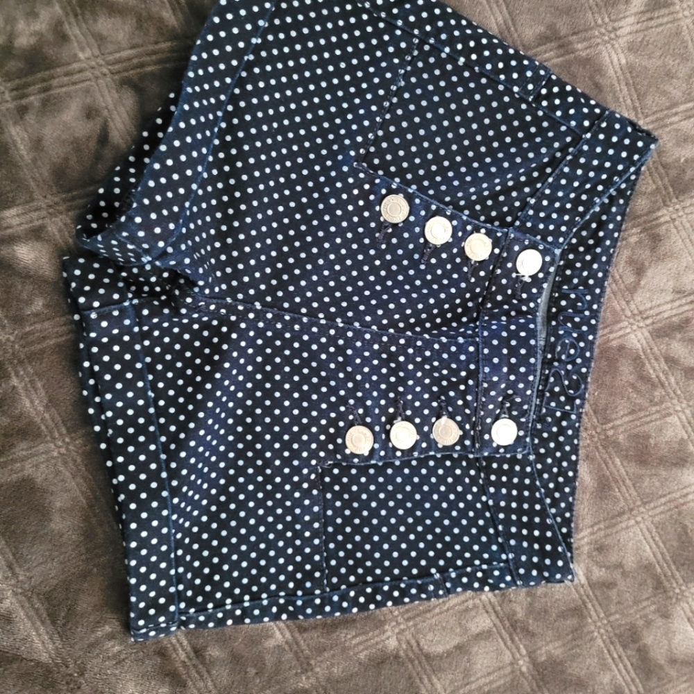 Patterned shorts